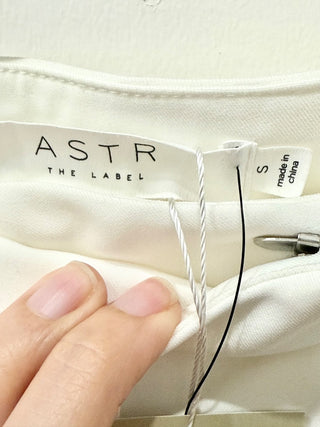 NWT ASTR The Label Bryony Flat Front Seams Wide Leg Pants Off White Womens Small