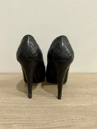 Chanel Quilted Leather Platform CC Logo Cap Toe Stilettos Heel Pumps Black EU 37