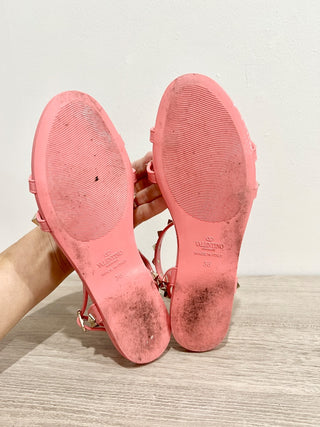 Valentino Garavani Rockstud Flat Rubber Gladiator Sandals Sweet Pink Women EU 36