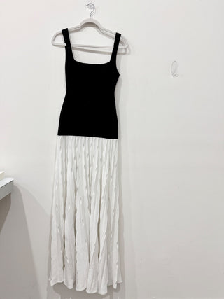 NWT Delfi Collective Caroline Pleated Colorblock Maxi Dress Black Women's Medium
