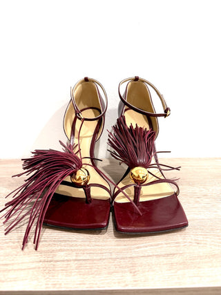 NWT Bottega Veneta Stretch Leather Tassel Accent Thong Sandals Cherry 40 / US 10