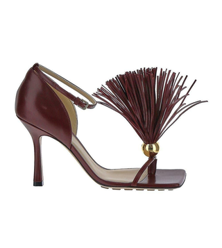 NWT Bottega Veneta Stretch Leather Tassel Accent Thong Sandals Cherry 40 / US 10