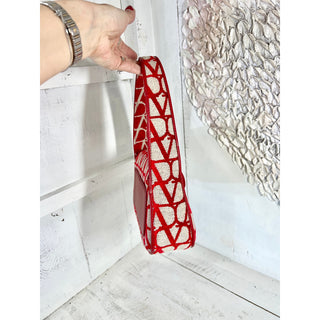 NWT Valentino Garavani Iconographe Loco Canvas Envelope Hobo Bag Red One Size