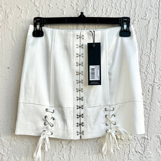 NWT Lioness Infatuation Mini Skirt White Straight Hem Women's Size AU 6 / XS