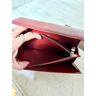 Louis Vuitton Sarah Epi Textured Leather Continental Wallet Castillan Red