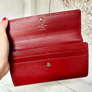 Louis Vuitton Sarah Epi Textured Leather Continental Wallet Castillan Red