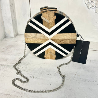 NWT Zara Multicolor Wood Circle Crossbody Bag with Chain Strap Black/White