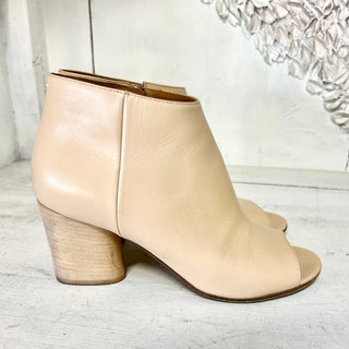 Maison Margiela Leather Side Zip Peep Toe Block Heel Ankle Boots Beige 39 / 8.5