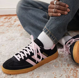 NWT adidas Originals Handball Spezial Suede Sneaker Shoes Black Pink Women's 8.5