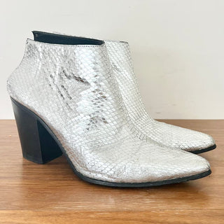 Alumnae Snakeskin Metallic Leather Slip On Block Bootie Silver Women's Sz 38.5/8