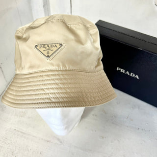 NWT Prada Milano Re-Nylon Metal Triangle Logo Womens Bucket Hat Beige Khaki M