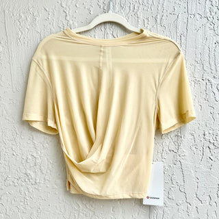 NWT Lululemon Lightweight Mesh Reversible Yoga Tee Shirt Yellow Women's Size 4