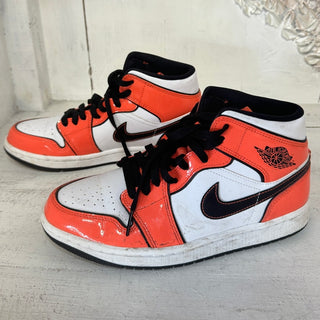 Nike Air Jordan 1 Mid SE Sneaker Turf Orange Unisex M7.5 / W9 - DD6834-802