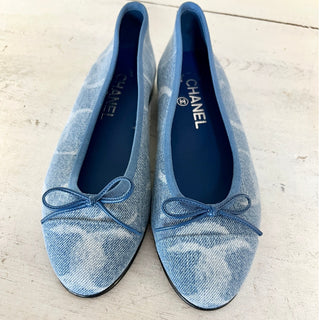 NEW Chanel Denim Printed CC Cap Toe Ballerina Flats Shoes Light Blue Women's 36