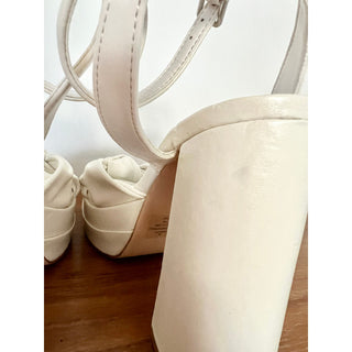 Nine West Cream White Faux Leather Knotted Vamp Platform Sandals Women's Size 8