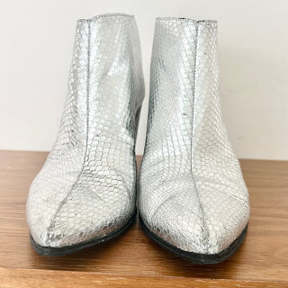 Alumnae Snakeskin Metallic Leather Slip On Block Bootie Silver Women's Sz 38.5/8