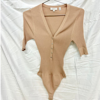 NWOT A.L.C. Toni Half Sleeve V-Neck Rib Knit Henley Bodysuit Beige Women's XS