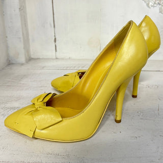 Bottega Veneta Leather Bow Embellished Stilettos Pumps Yellow Women's 36 US 5.5