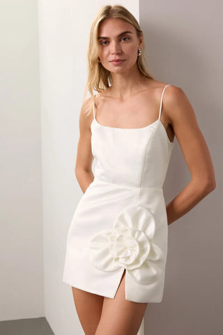 NWT DELFI Collective Teresa Sleeveless Satin Mini Dress with Flower White Medium