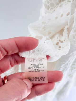 Alexis "Ji" Sleeveless Open Back Floral Crochet Tunic Blouse Top White Womens XS