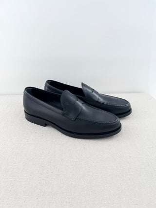 NWOT Tod's Leather Slip On Almond Toe Penny Loafers Shoes Black Men's Size 9