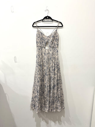 Amur Lucy Floral Sleeveless Crossback Pleated Maxi Dress White/Blue Women's 10
