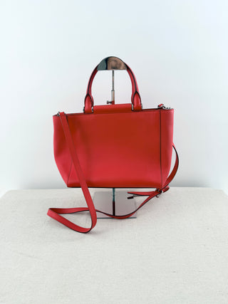 Max Mara structured leather tote bag featuring dual top handles, and detachable shoulder strap