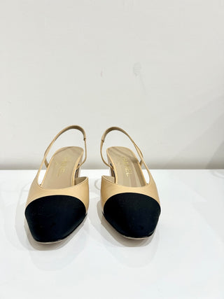 Chanel Colorblock Leather Block Heel Slingback Pump Sandals Cream/Black 36/US5.5