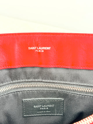 YSL Lolou shoulder bag crafted in quilted lambskin leather with signature stitching and YSL hardware, finished with sliding chain-and-leather shoulder straps