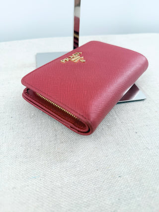 Prada safiano leather bifold medium size wallet