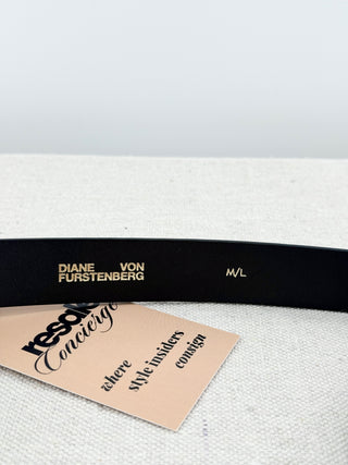 Diane von Furstenberg leather belt with lip metal buckle, M/L