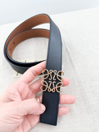 Loewe reversible leather belt with anagram buckle, 80/32