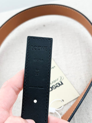 Loewe reversible leather belt with anagram buckle, 80/32