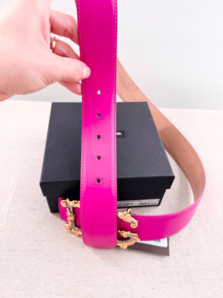 Dolce and Gabbana leather belt with baroque buckle, 100/40