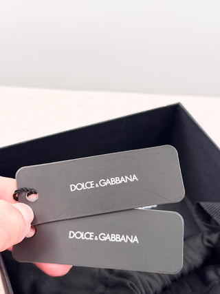 Dolce and Gabbana leather belt with baroque buckle, 100/40