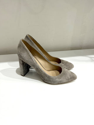 NWOT M.Gemi Lustro Suede Almond Toe Block Heel Pump Shoes Gray Womens Size EU 39