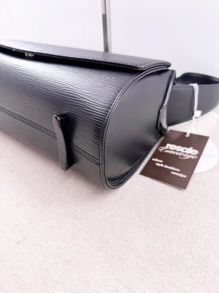 Louis Vuitton noctourne epi leather shoulder bag