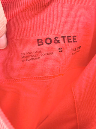 boandtee seamless activewear set featuring supportive V-neck sports bra and matching high-waisted leggings, S/M