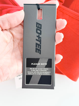 boandtee seamless activewear set featuring supportive V-neck sports bra and matching high-waisted leggings, S/M