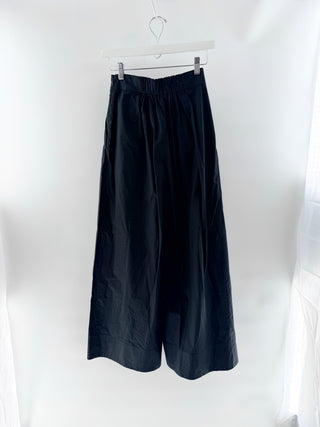 Sundays Solid black pleated culotte trousers, XS