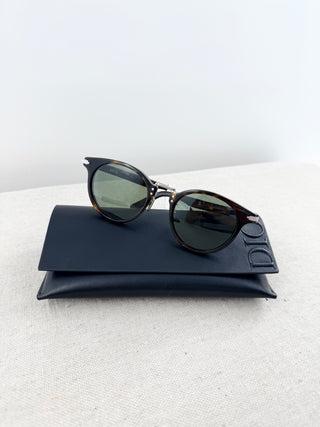 Dior blacksuit R4 F sunglasses