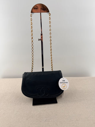 Chanel vintage leather flap bag with stitched CC and chain strap