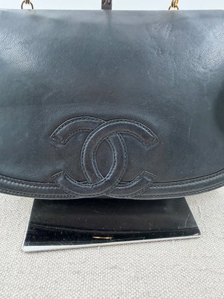 Chanel vintage leather flap bag with stitched CC and chain strap