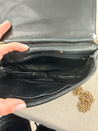 Chanel vintage leather flap bag with stitched CC and chain strap