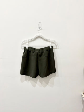 Lululemon On The Fly 2.5 Relaxed Mid Rise Shorts Camo Green Women's Size Medium