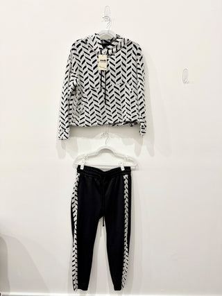 Koral black and white set hoodie and joggers, M