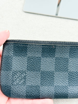 Louis Vuitton damier graphite key pouch