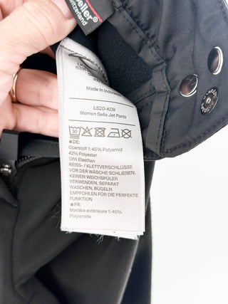 kjus ski pants featuring sleek, tailored silhouette with mid-rise waist, snap-button closure, designed in technical stretch fabric, XS