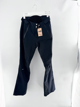 kjus formula ski pants featuring regular fit and mid-rise in sleek technical stretch fabric, designed with waterproof zip pockets, S