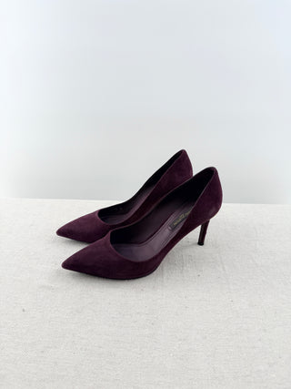 Louis Vuitton suede pointy toe pumps, 35